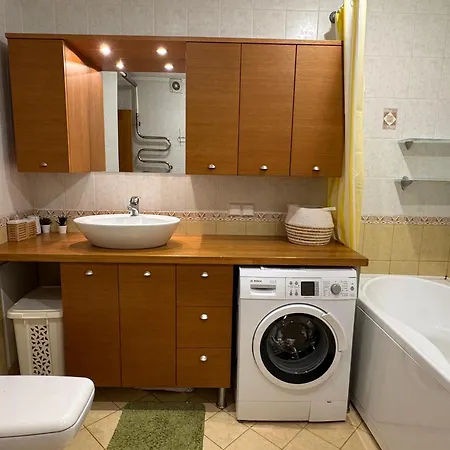Quite Embassy Area Charm Apartment